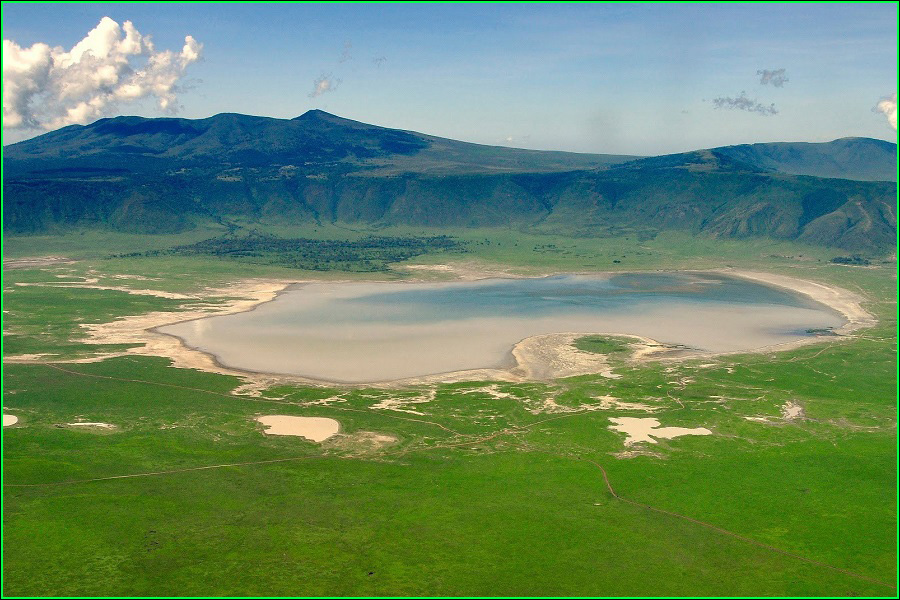 Cráter del Ngorongoro, Zona de conservación de Ngorongoro, Tanzania, volcán, naturaleza salvaje 3