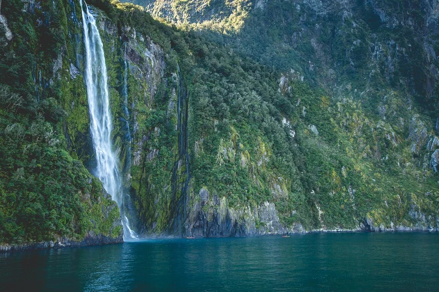 Milford Sound, lugares más bellos del mundo, Nueva Zelanda, naturaleza salvaje 2